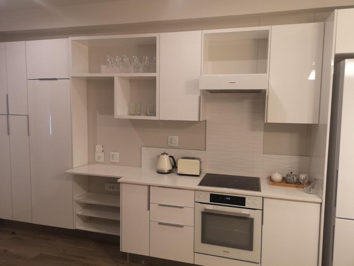 The Regency - Cosy Private Hotel Apartment - Unit 219 Претория Екстериор снимка