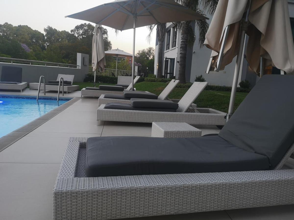 The Regency - Cosy Private Hotel Apartment - Unit 219 Претория Екстериор снимка